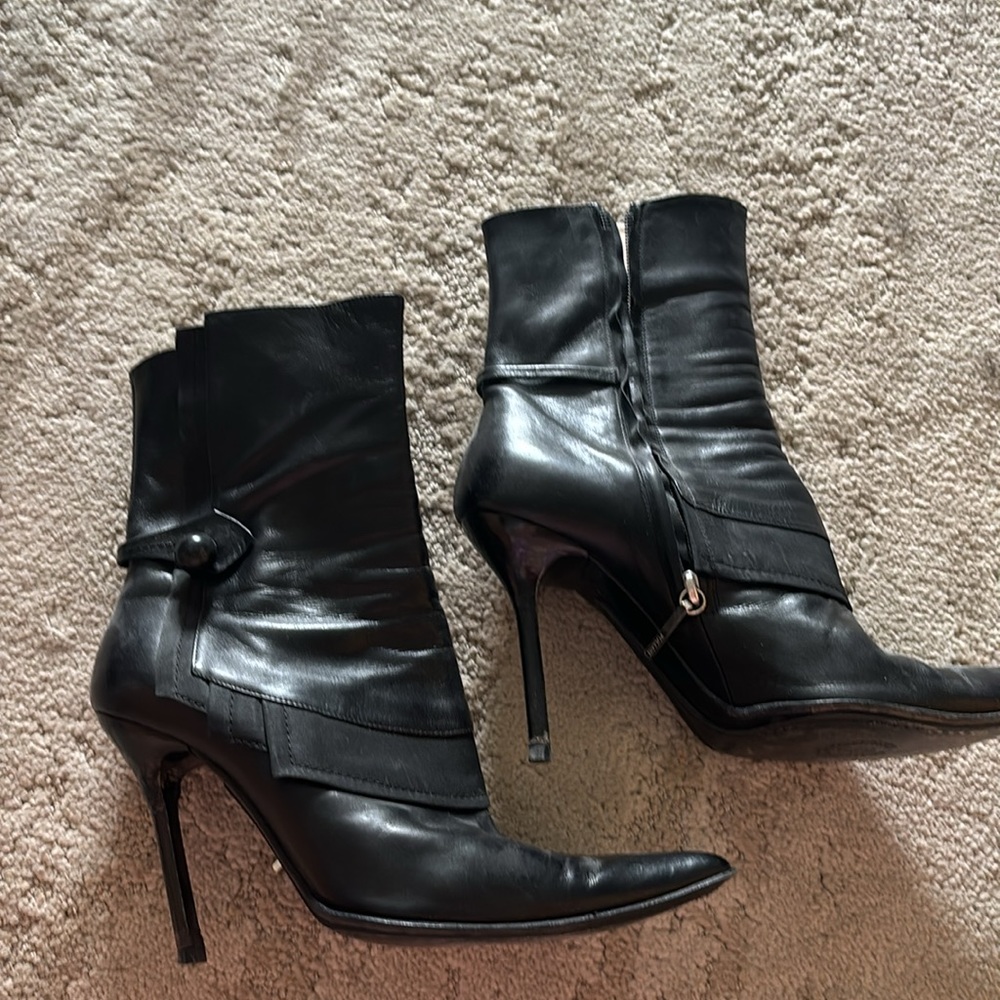 Pollini boots